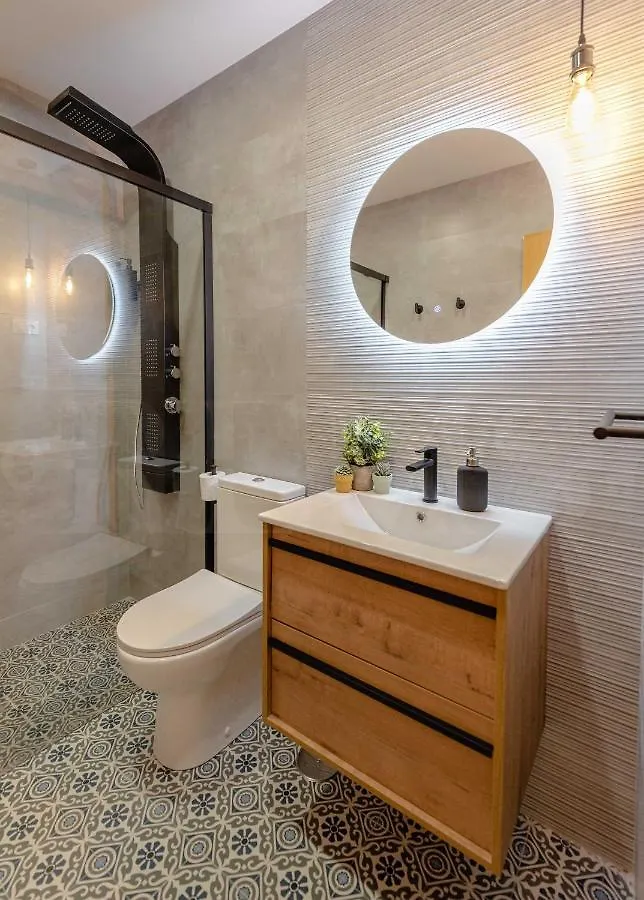 Penthouse With Private Jacuzzi & Rooftop - Center Malaga