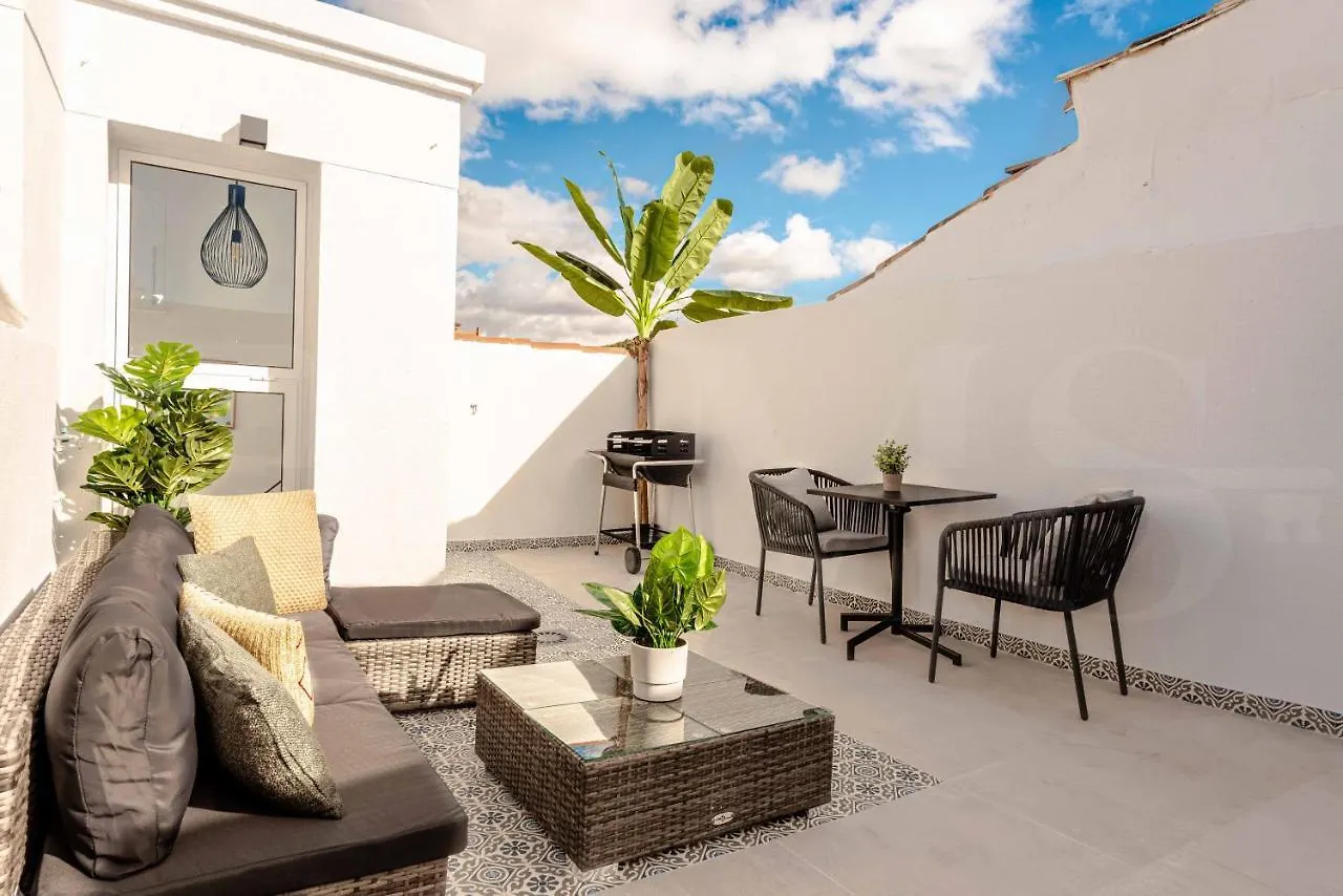 Penthouse With Private Jacuzzi & Rooftop - Center Malaga Spain