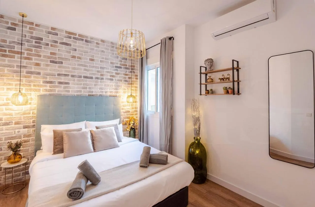 Penthouse With Private Jacuzzi & Rooftop - Center Malaga 0*,